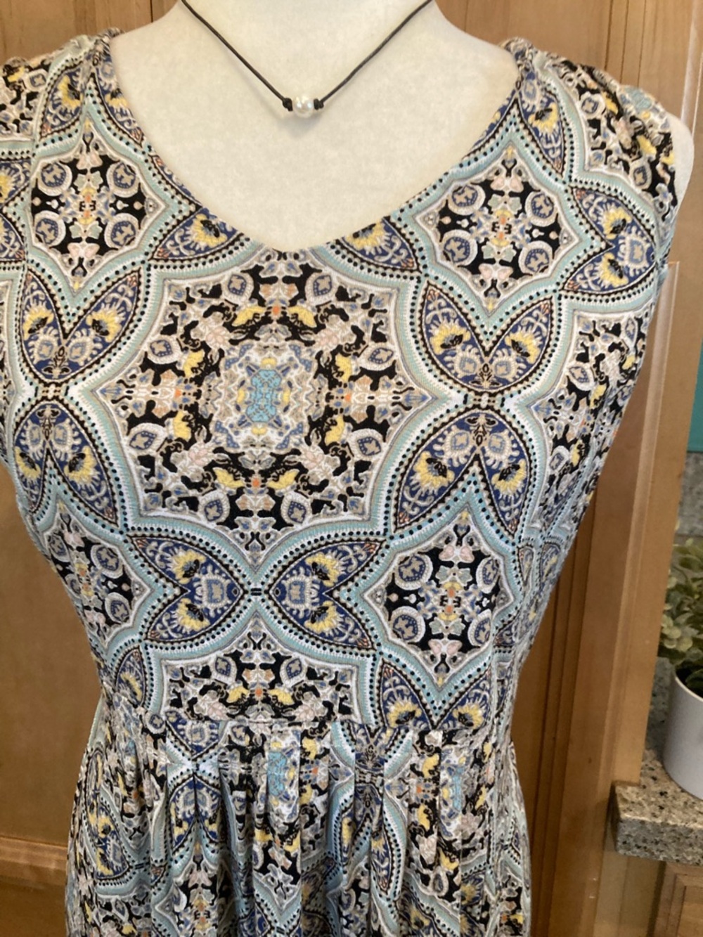 J. Jill Sleeveless Maxi Dress in Cream and Light Blue Paisley - Picture 2 of 7